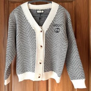 Black and ivory chevron sweater NWT